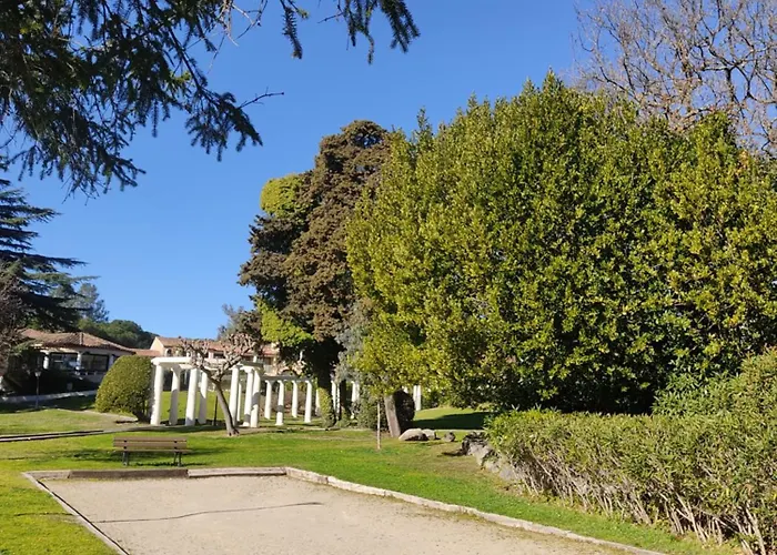 Ambiance Mediterranee Aux Parcs De Grimaud