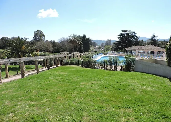 Ambiance Mediterranee Aux Parcs De Διαμέρισμα *